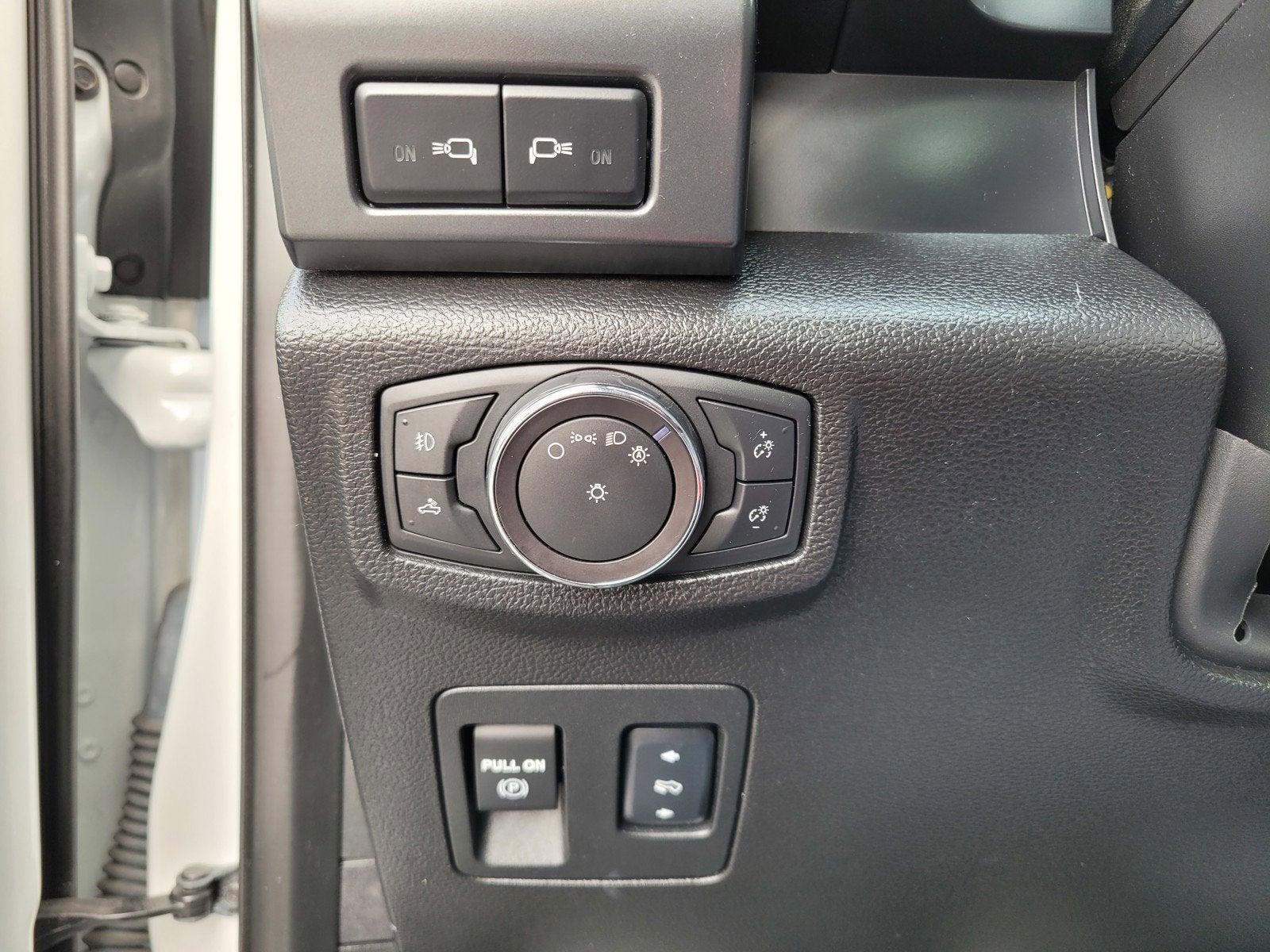 2018 Ford F-150 Base