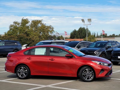 2023 Kia Forte LXS