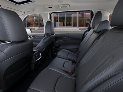 2027 Kia Carnival Base
