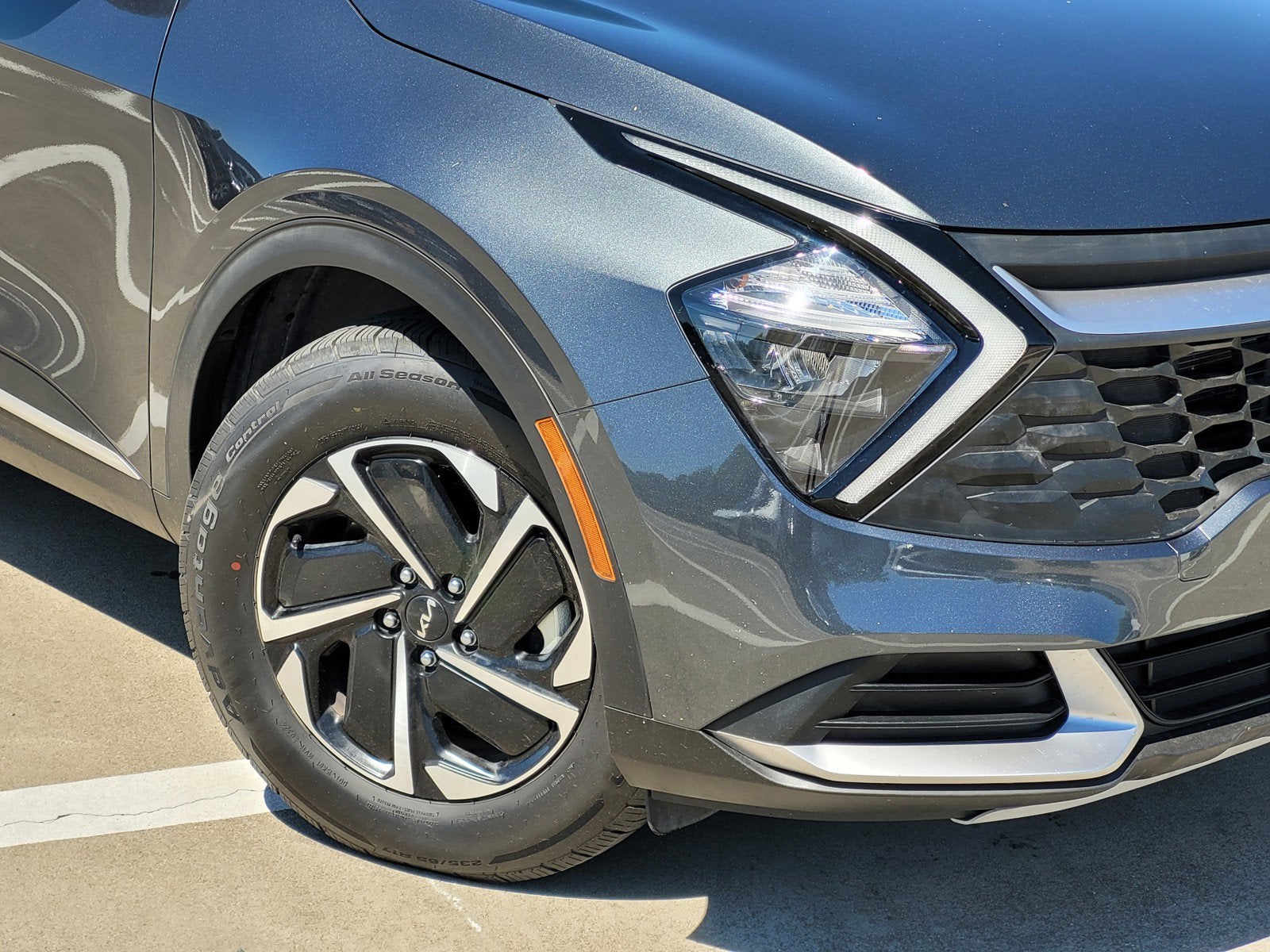 2023 Kia Sportage Hybrid LX